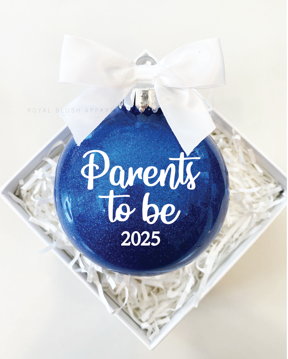 Parents To Be 2025 Glitter Ornament