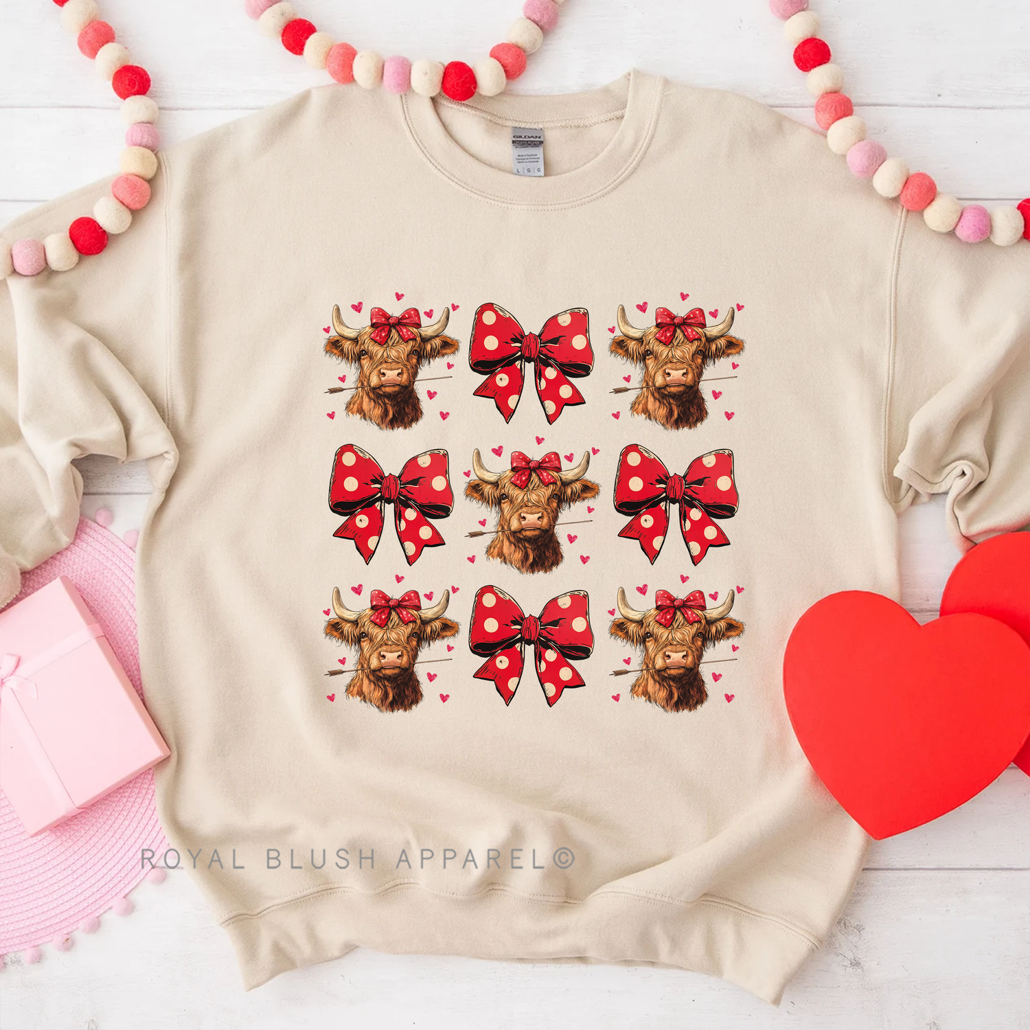 Highland Cows &amp; Bows Sweatshirt