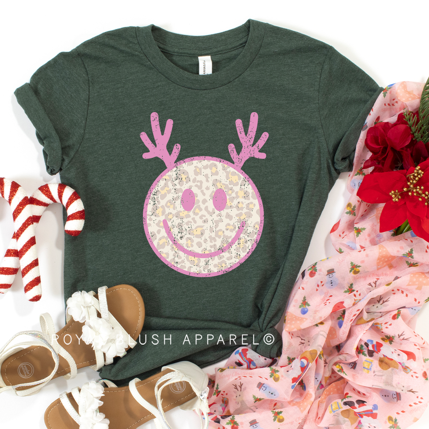 Smiley Reindeer Relaxed Unisex T-shirt