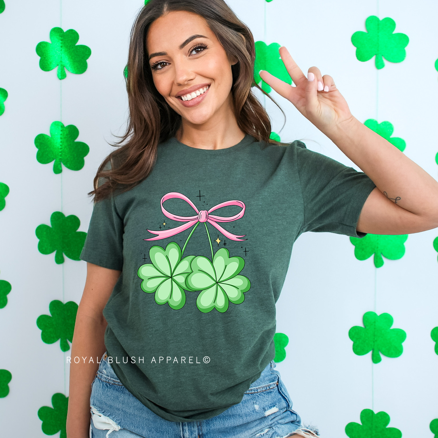 Shamrock Bow Relaxed Unisex T-shirt